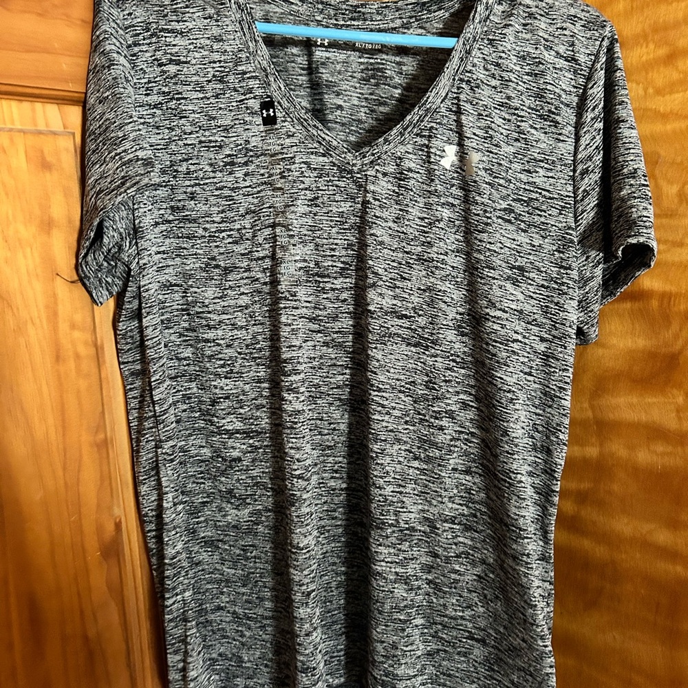 New woman’s Under Armour shirt